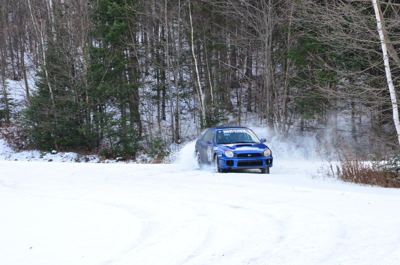 Illustration for article titled How To Use Weight Transfer To Keep Your Car Out Of A Ditch This Winter